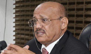 عاجل..مجلس القضاء الأعلى يوجه التحقيق مع محافظ البنك المركزي "المعبقي" ومنعه من السفر