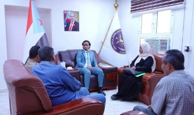 السقاف يطلع من مدير مكتب التربية بصيرة على سير العملية التعليمية بمدارس المديرية