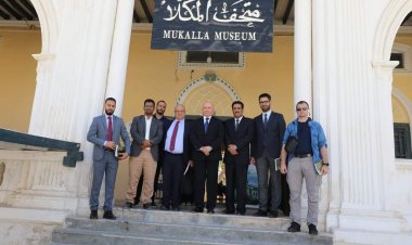 السفير التركي يطّلع على مقتنيات المكتبة السلطانية ومتحف المكلا ويُشيد بالعُمق التاريخي لحضرموت