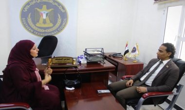 السقاف يلتقي الإدارة العامة للمبادرات المجتمعية في العاصمة عدن