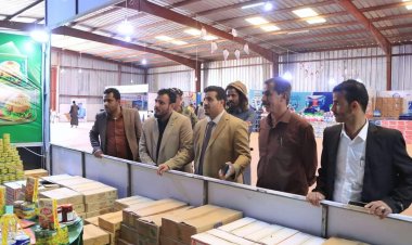 رئيس تنفيذية انتقالي شبوة يزور المعرض الرمضاني الثالث في عتق