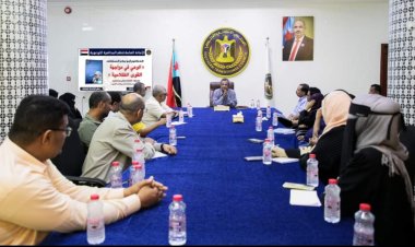 الأمانة العامة تنظم محاضرة توعوية بعنوان "الدكتور أبوبكر السقاف.. الوعي في مواجهة القوى الظلامية"