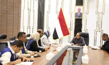 محافظ حضرموت يستعرض مع ممثلي منظمة الصحة العالمية واليونسيف مؤشرات أداء وانجاز الحملة الوطنية الطارئة للتحصين