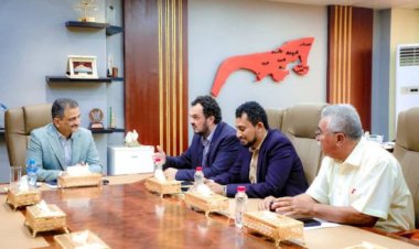 العاصمة عدن.. لملس يتبع تطورات مشروع تأهيل المواقع الأثرية بصيرة