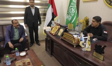 اللواء بن بريك يطّلع على سير عمل القيادة المحلية لانتقالي محافظة حضرموت