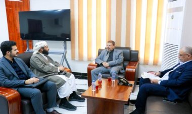 وزير الأوقاف والإرشاد يناقش مع رئيس مجلس القضاء الأعلى سبل حماية الأوقاف العامة