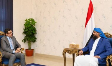 المحرمي يطالب الحكومة بآليات لمجابهة انهيار العملة