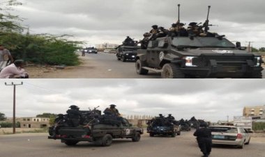 قوات مكافحة الإرهاب بمحافظة ابين تقدم عرضًا عسكريًا بالاطقم والمصفحات