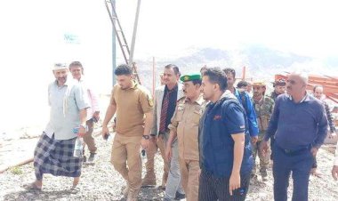 محافظ الضالع يدشن مشروع مياه في منطقة” قرض” بمديرية الازارق