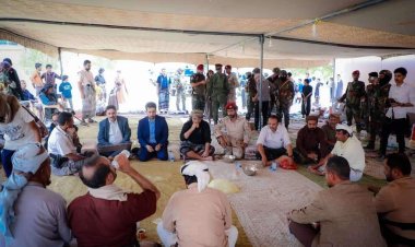 الغيثي والجبواني وبن لكسر يؤدون واجب العزاء لأسرة الفقيد الخليفي