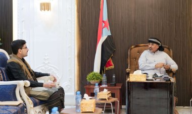 الرئيس الزُبيدي يطلع على مستجدات الأوضاع في محافظة المهرة