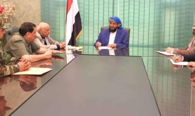 المحرّمي يعقد اجتماعا مع مدير أمن العاصمة عدن ورئيس مصلحة السجون