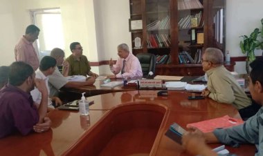 محافظ لحج يطلع على سير العمل بمكتب الصحة العامة والسكان بلحج