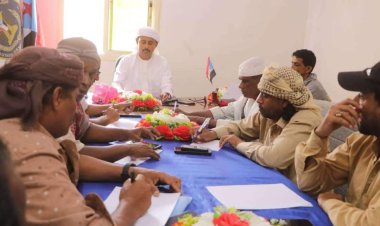 بتوجيهات الرئيس الزُبيدي.. لجنة الإغاثة والأعمال الإنسانية تدشن مشروع توزيع السلال الغذائية على أسر شهداء الجنوب