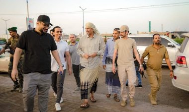 الرئيس الزُبيدي يزور الإفطار السنوي السابع للمجلس العزابي بالعاصمة عدن