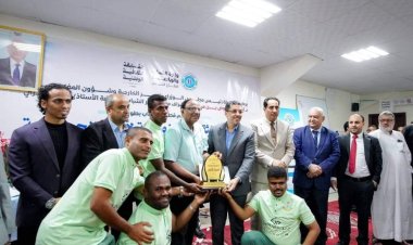 محافظ حضرموت يُهنئ نادي شباب القطن لإحرازه بطولة المسابقة الثقافية لأندية الجمهورية بين القطن والرشيد