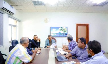 لملس يتفقد سير العمل بمؤسسة المياه ويشدد على سرعة الاستجابة لشكاوي المواطنين