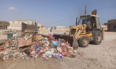 مشروع النظافة والتحسين بغيل باوزير ينفذ حملة تصفية وتنظيف عدد مواقع رمي القمامة