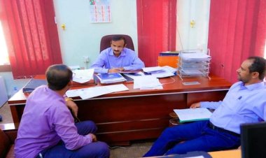 المحافظ بن الوزير يطلع على نشاط فرع مختبرات الصحة المركزية وسبل الارتقاء بمستوى خدماته.