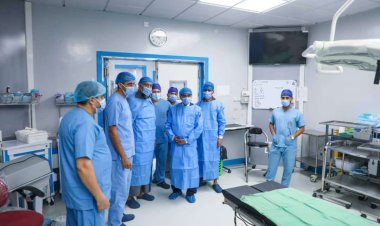 عضو مجلس القيادة الرئاسي البحسني يطلع على جهود مؤسسة أمراض القلب الخيرية