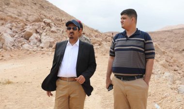 محافظ حضرموت يطلع على عمليات الشق والتمهيد لمشروع الدائري وسط