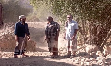 رئيس تنفيذية مؤتمر حضرموت الجامع بدوعن يتفقد العمل في الساقية الرئيسة بالمنطقة