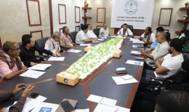 القاضي العامري يرأس اجتماعًا مشتركًا للأمانة العامة ورؤساء المكاتب التنفيذية بمؤتمر حضرموت الجامع