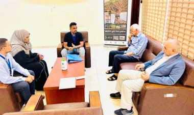 وزير المياه والبيئة يبحث مع منظمة سمرتيان بيرس مشاريع المياه والصرف الصحي