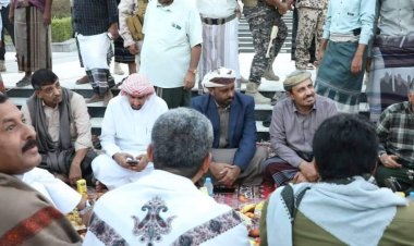 محافظ حضرموت يحضر الإفطار الجماعي للدائرة الشبابية بمؤتمر حضرموت الجامع ويدعو لوحدة الصف والتكافل خلال الشهر الفضيل