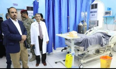 محافظ حضرموت يدشّن العمل بأجهزة طبية جديدة ويطلع على المخطط المستقبلي والتدخلات العاجلة بهيئة ابن سينا