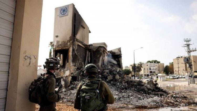 القوات الإسرائيلية تداهم مستشفى الشفاء في غزة