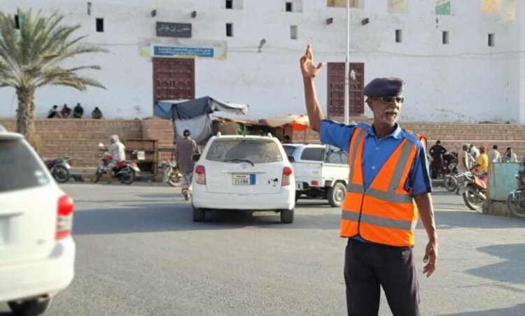 الأجهزة الأمنية بالشحر تواصل  جهودها الأمنية الرمضانية