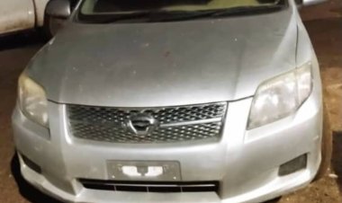 أمن أبين يستعيد سيارتين مسروقتين من محافظة حضرموت