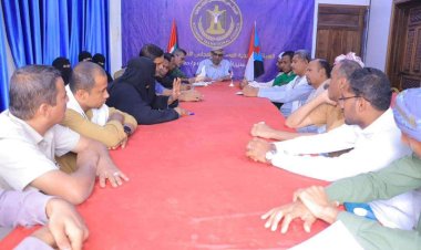 الهيئة التنفيذية المساعدة لشؤون مديريات وادي وصحراء حضرموت تعقد اجتماعها الدوري لشهر مارس