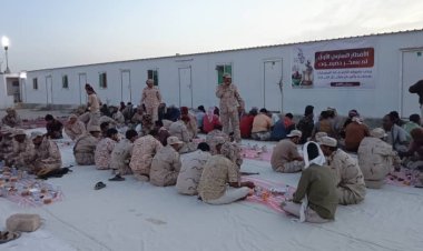 قيادة معسكر حضرموت "نحب" تقيم الإفطار السنوي الأول وتكرم المبرزين من منتسبي المعسكر