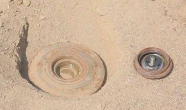 لغم حوثي يفقد عاملاً قدميه وإحدى يديه في الحديدة اليمنية