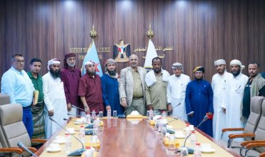 الهيئة الشرعية الجنوبية تهنئ الرئيس القائد عيدروس الزبيدي وشعب الجنوب وكل الأمة العربية و الإسلامية بمناسبة حلول عيد الفطر المبارك 1445هـ