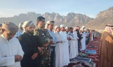 رؤساء الهيئات المحلية للمجلس يؤدون صلاة عيد الفطر المبارك بالمحافظات