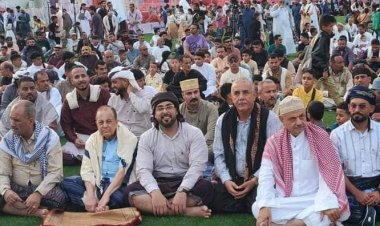 الأمين العام وعدد من قيادات المجلس يؤدون صلاة عيد الفطر المبارك بالعاصمة عدن