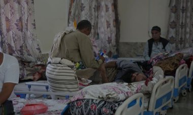 انتقالي العاصمة عدن ينظم زيارة عيدية لدار رعاية العجزة والمسنين