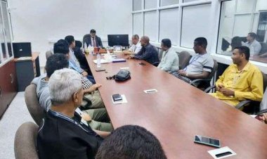 رئيس هيئة الطيران يتفقد الأوضاع بمطار الريان