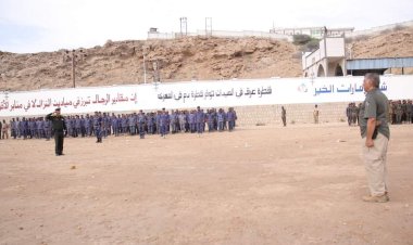 العميد المنهالي يشرف على تدريب عناصر الوحدات الأمنية المختارة للمشاركة في العرض العسكري