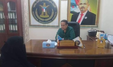 رئيس تنفيذية انتقالي لحج يلتقي رئيس اتحاد الحرفيين بالمحافظة