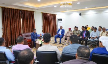 البحسني يوجّه بإطلاق حملة إعلامية واسعة بمناسبة ذكرى تحرير ساحل حضرموت من الإرهاب