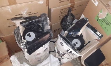 مكتب الصحة بحضرموت الساحل يرفد مكتب الصحة بمديرية حجر بكميات من الأدوية والمستلزمات الطبية