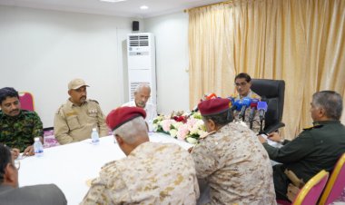 اللواء البحسني يوجّه بتحويل وحدات المنطقة العسكرية الثانية وقوات الأمن والشرطة بساحل حضرموت إلى الاستعداد القتالي الكامل