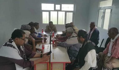 انتقالي لودر والسلطة المحلية يعقدان لقاءً تشاورياً لمناقشة أوضاع المديرية