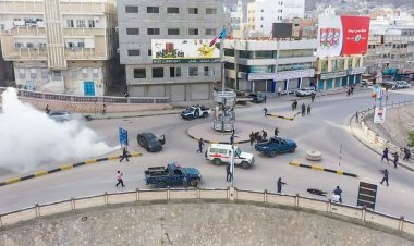 اللواء الركن البحسني يشرف على عدد من التدريبات لفرضيات نفذتها قوات النخبة الحضرمية والأمن العام