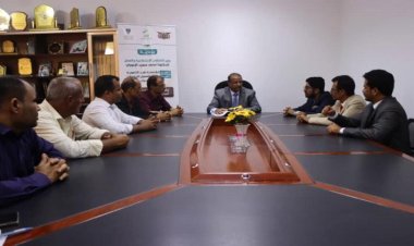 الوزير الزعوري يطلع على الدراسة التنموية التي اعدها معهد العمران لأرخبيل سقطرى