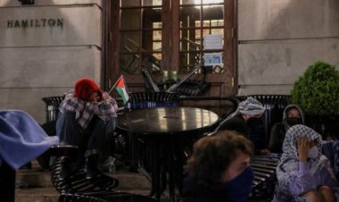 متظاهرون مؤيدون للفلسطينيين يحتلون مبنى في جامعة كولومبيا